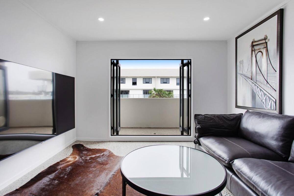 Chic Modern 2br Heart Of Manukau Apartment Auckland