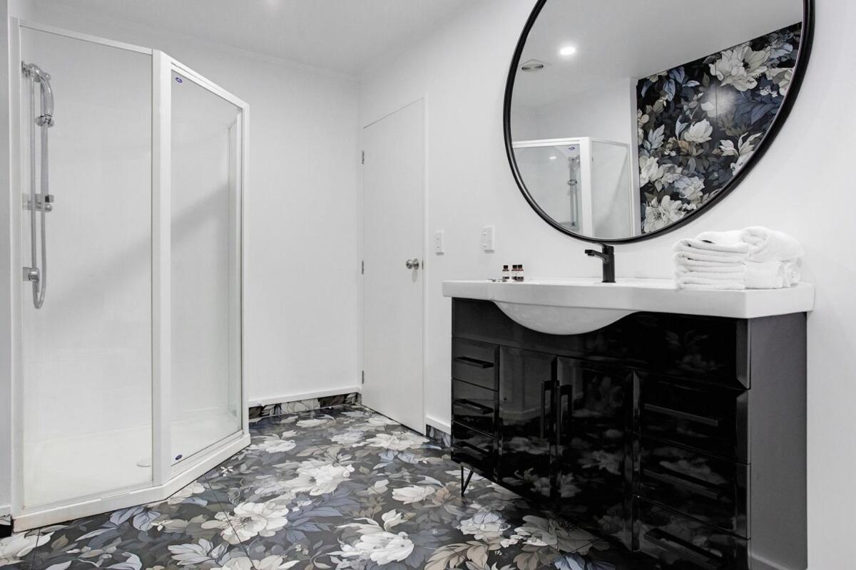 Apartment Chic Modern 2br Heart Of Manukau *