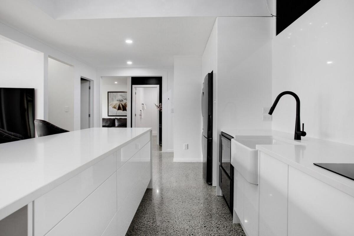 Chic Modern 2br Heart Of Manukau Apartment *