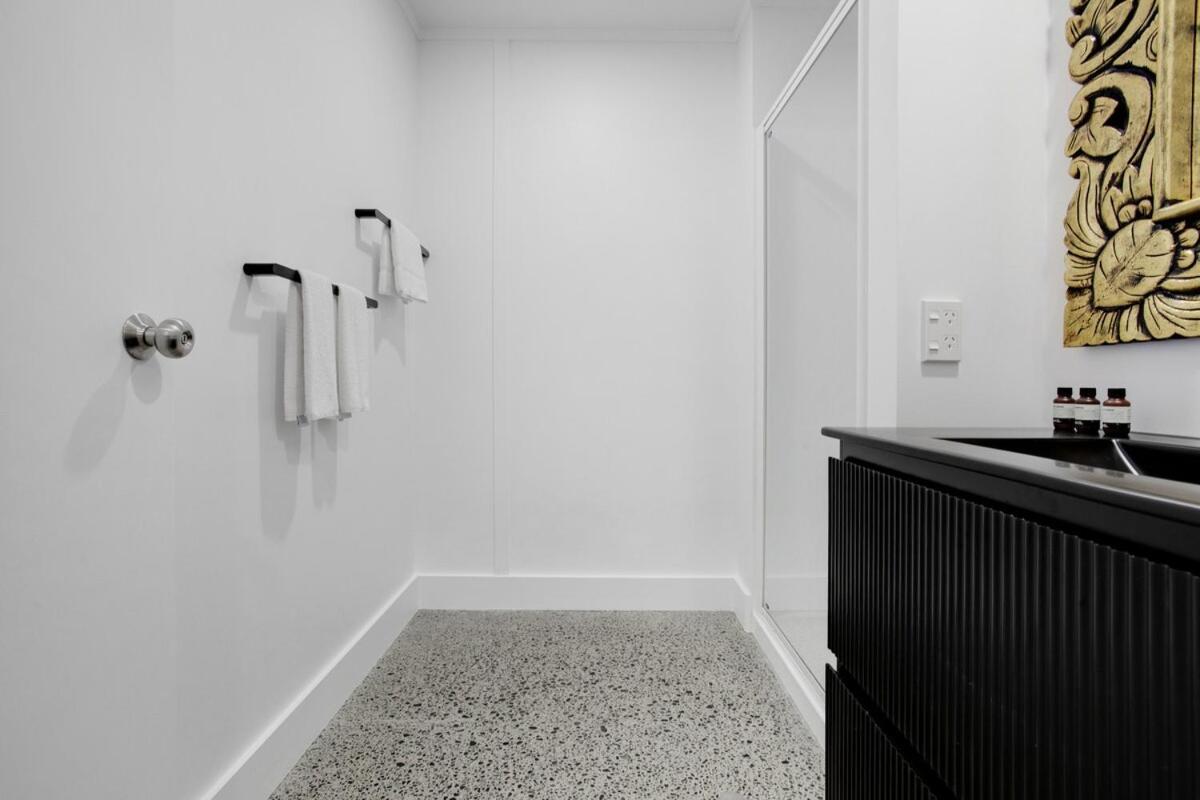 Chic Modern 2br Heart Of Manukau * Auckland