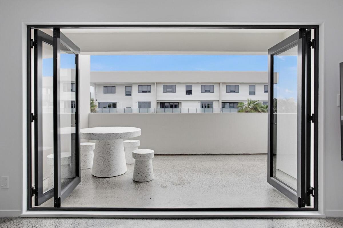 Apartment Chic Modern 2br Heart Of Manukau